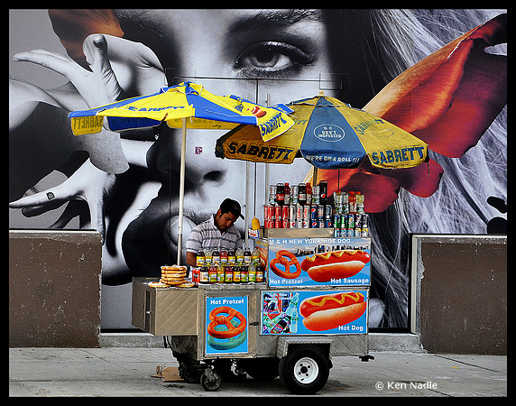 Hot dog vendor at end of High Line